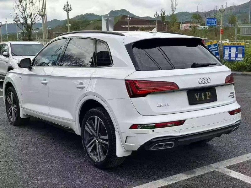 重庆22年奥迪Q57