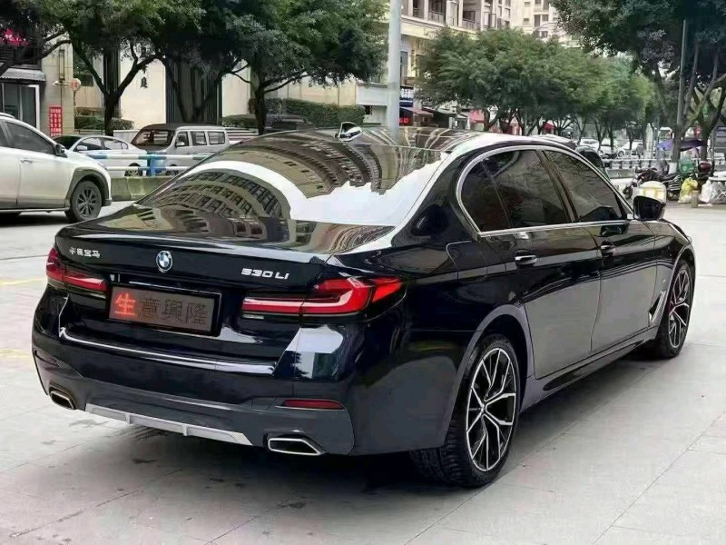 重庆23年宝马5系8