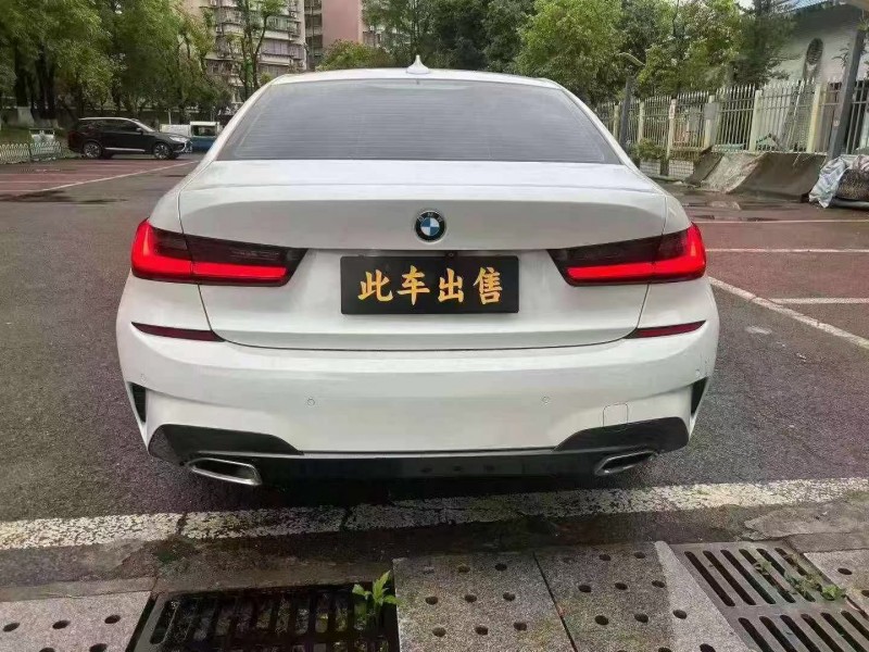 重庆20年宝马5系9