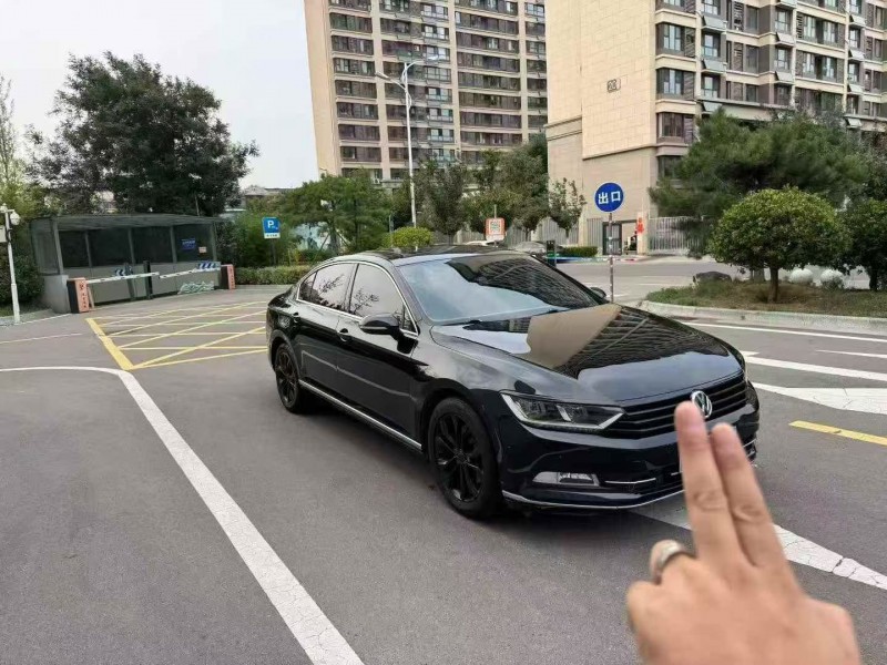 东营19年大众迈腾2