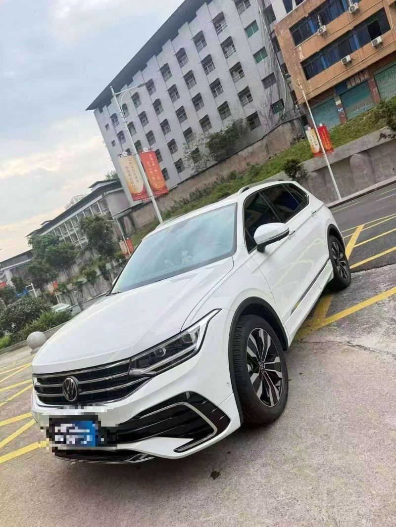 成都25年大众途观2