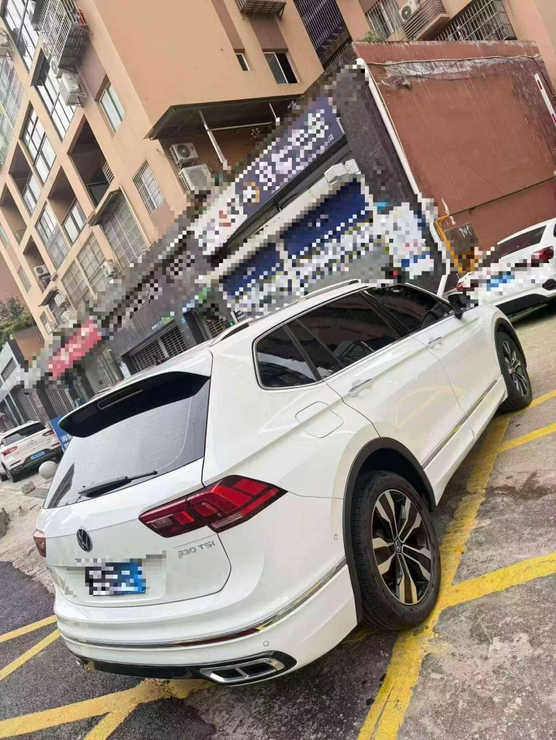 成都25年大众途观8