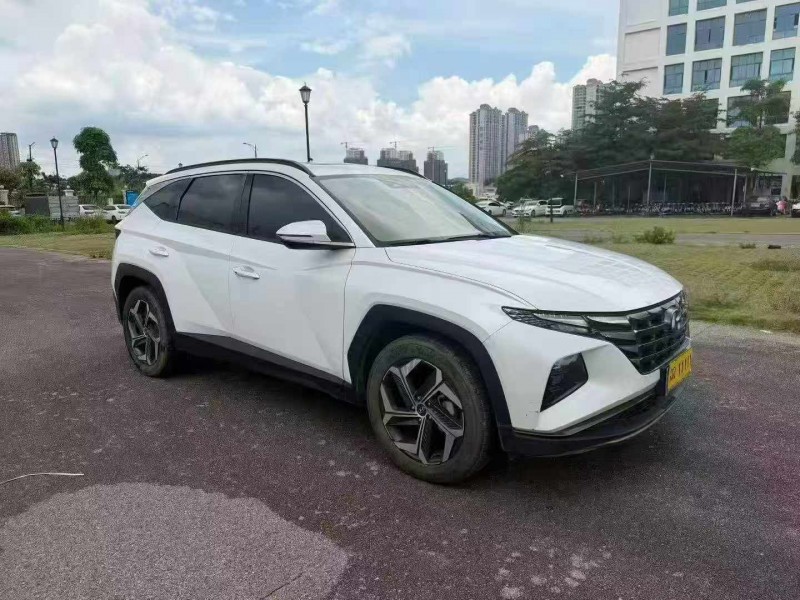 南宁21年现代新胜达2