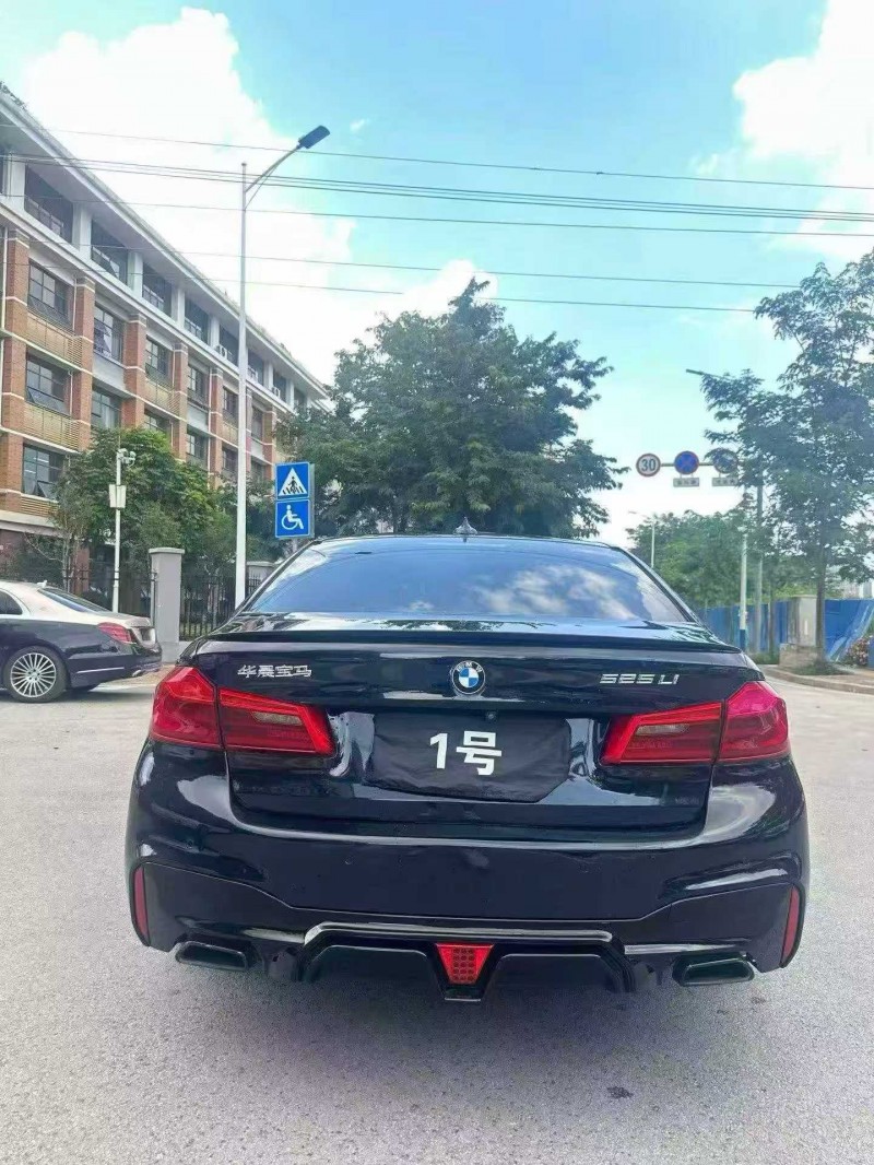 南宁18年宝马5系9
