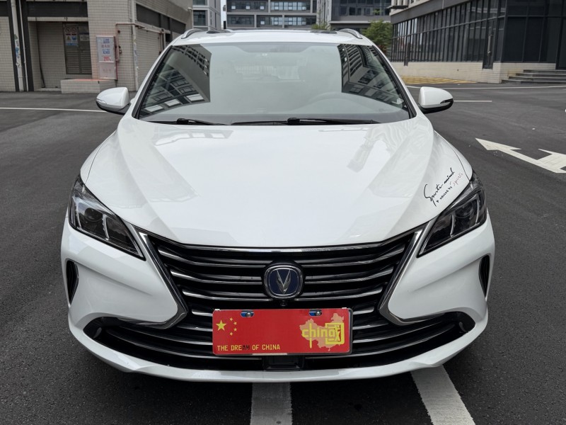 广州19年长安汽车逸动1