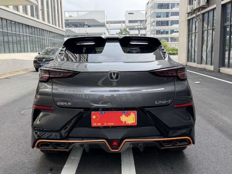 广州22年长安汽车UNI6