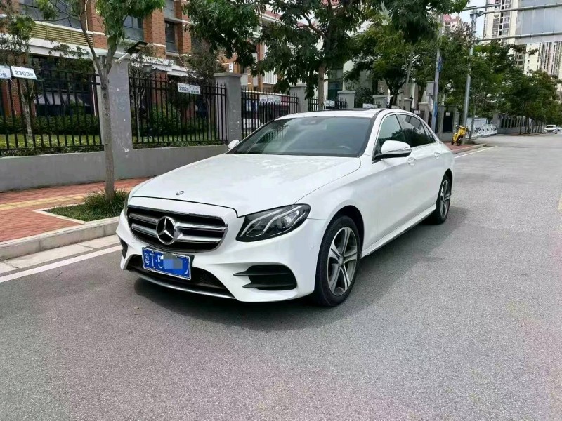 南宁17年奔驰E8