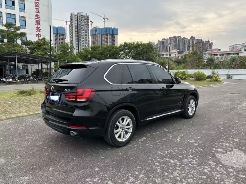 南宁17年宝马X59