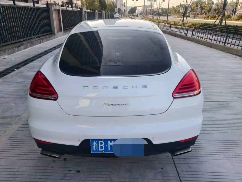 宁波15年保时捷帕拉梅拉4