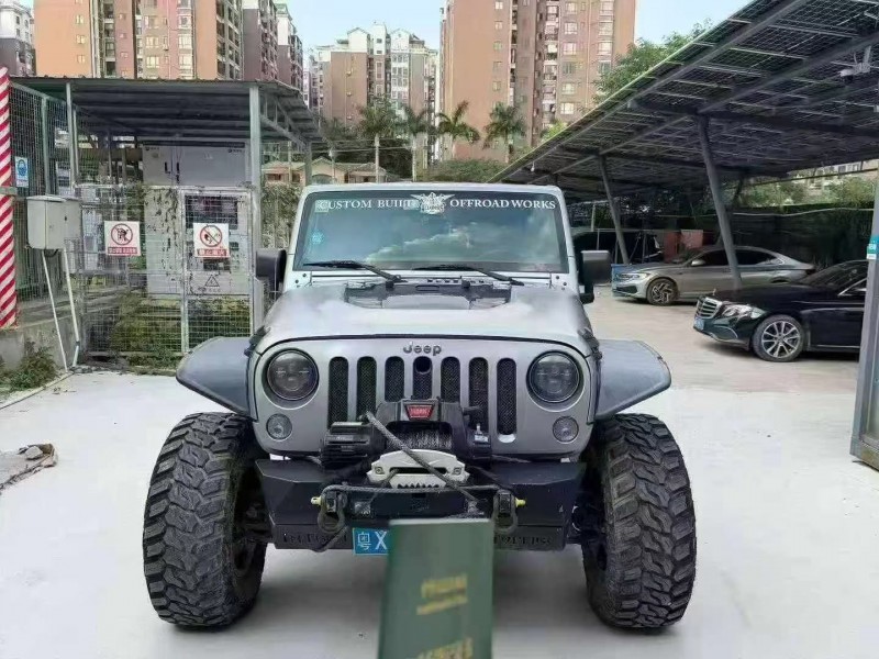 汕头14年Jeep牧马人1