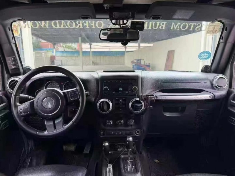 汕头14年Jeep牧马人7