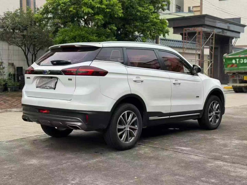 中山19年吉利博越7