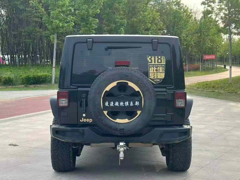 郑州15年Jeep牧马人8