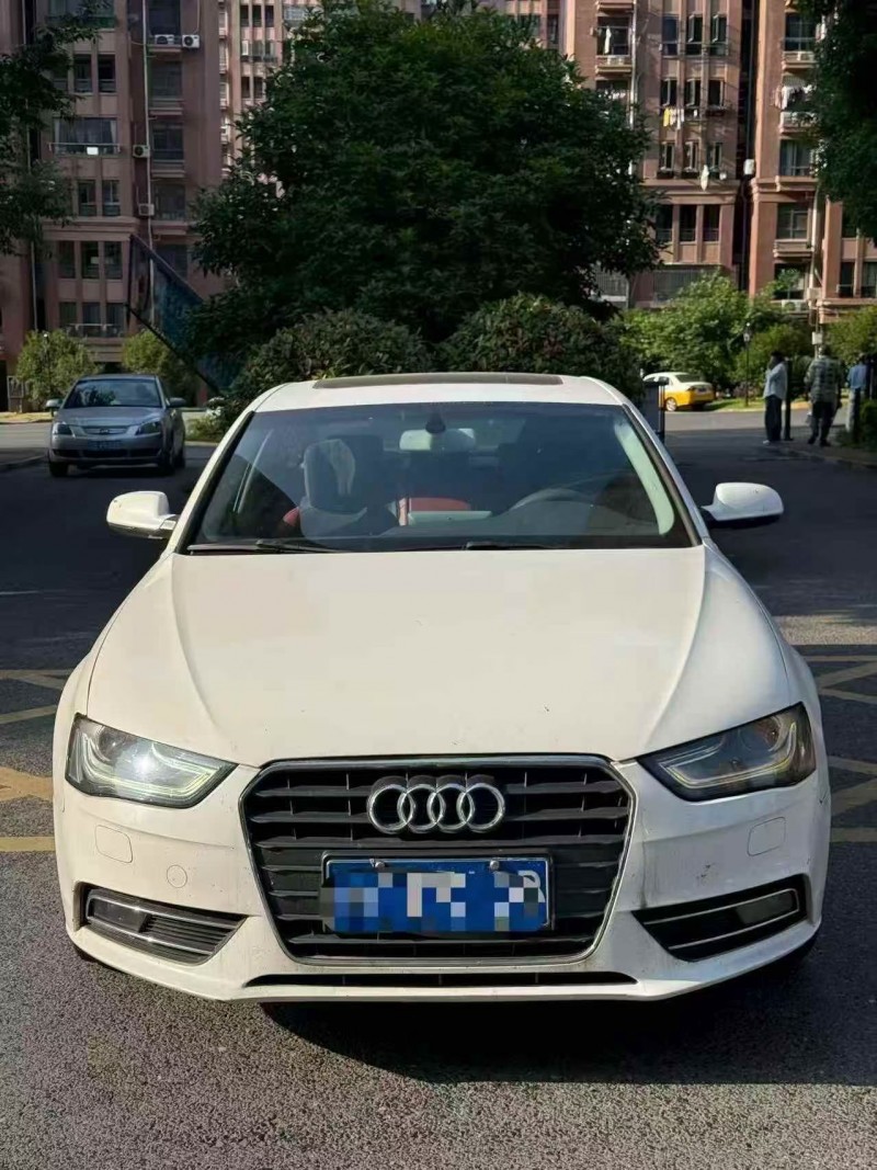 鹰潭14年奥迪A4L1
