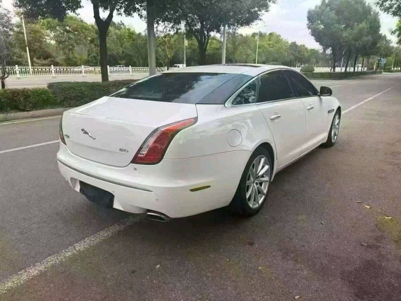岳阳12年捷豹XJL7