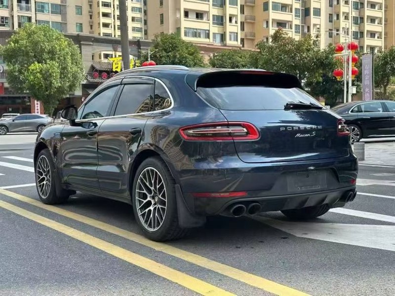 东莞17年保时捷Macan7