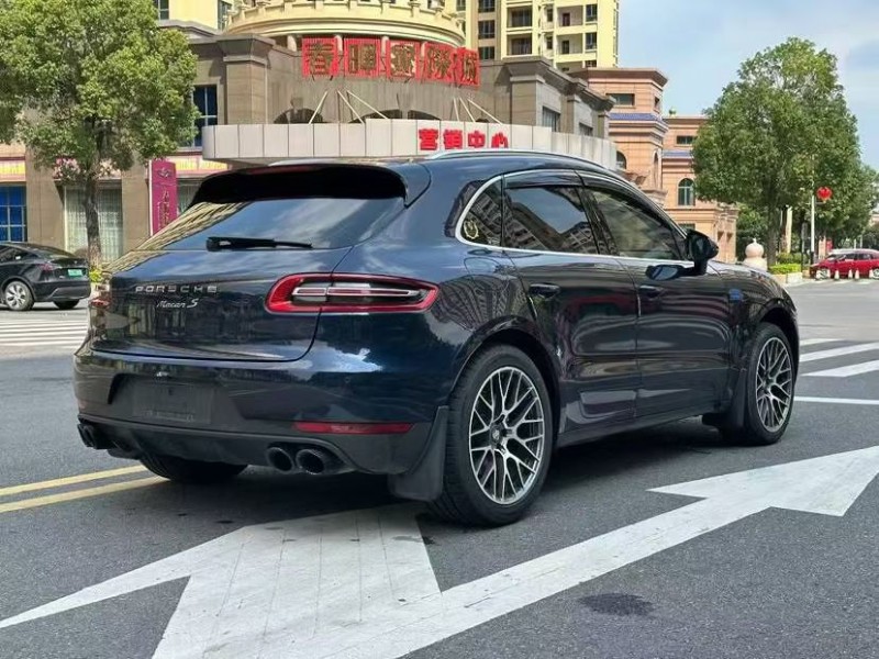 东莞17年保时捷Macan8