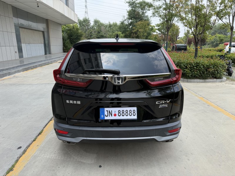 济宁22年本田CRV9