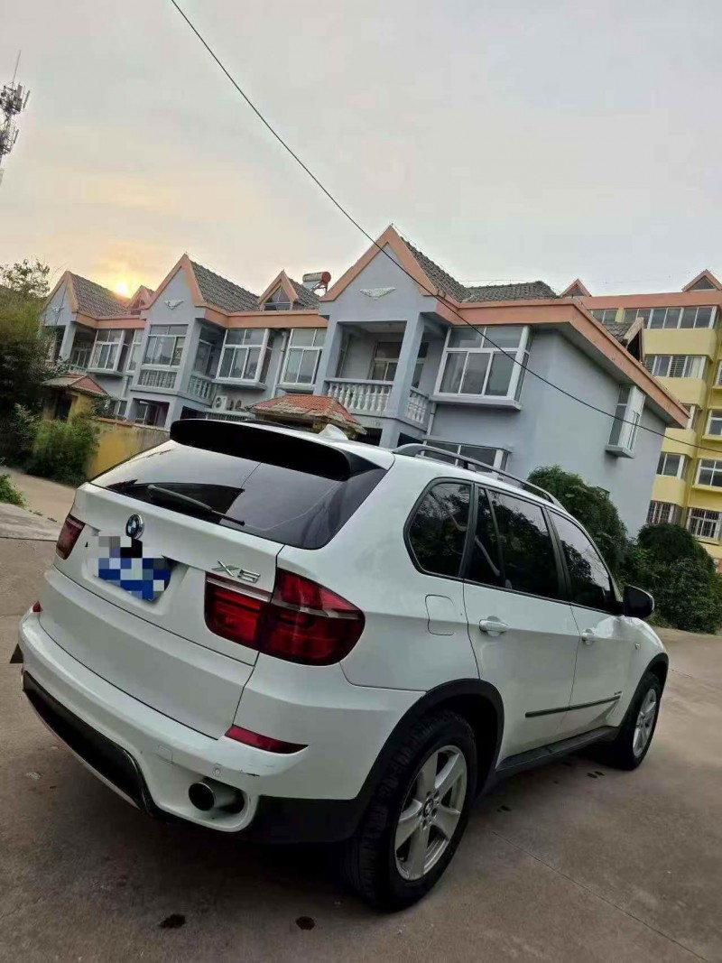 东营13年宝马X57