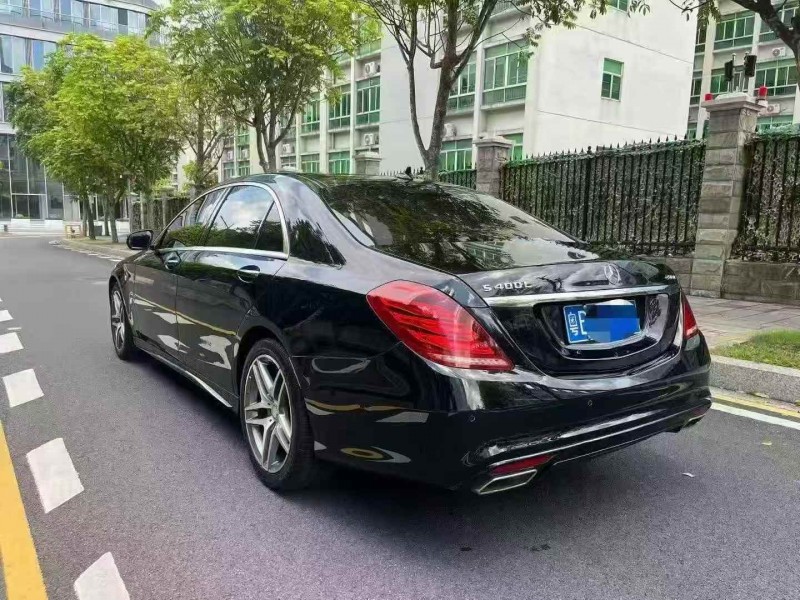 广州17年奔驰S4