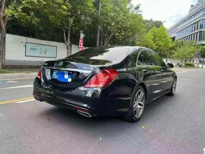 广州17年奔驰S5
