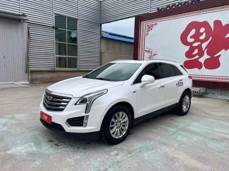 济宁19年凯迪拉克XT53