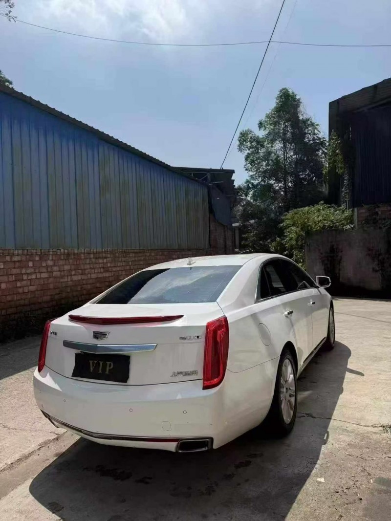 德阳16年凯迪拉克XTS8