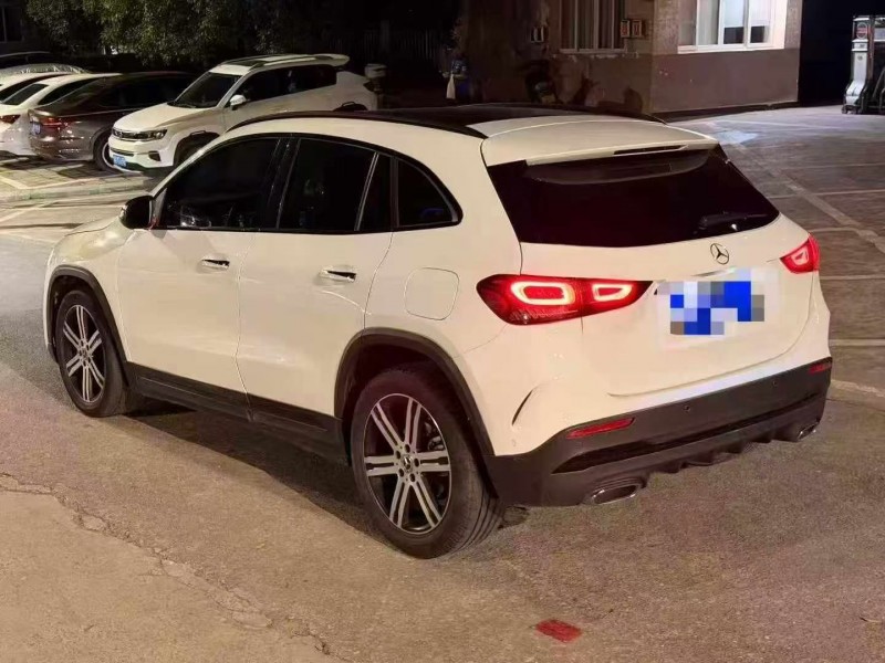 绵阳22年奔驰GLA7