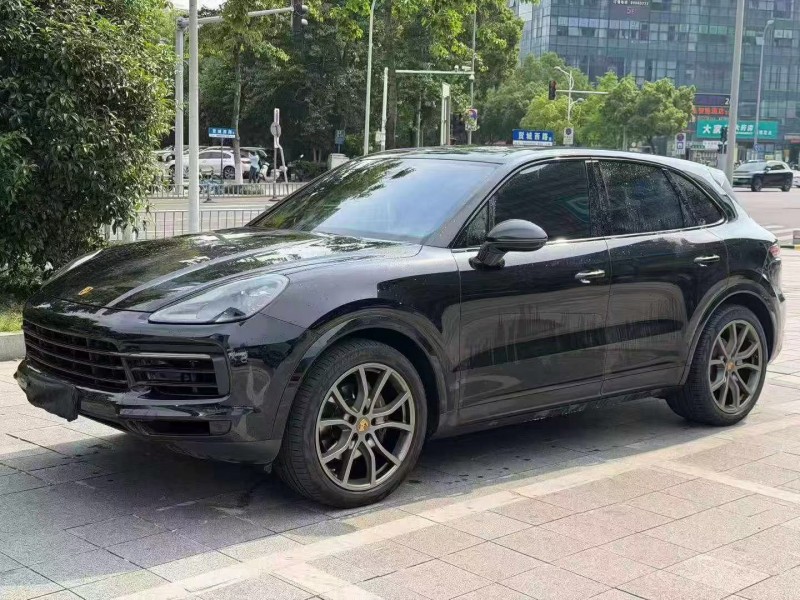 绍兴22年保时捷卡宴2
