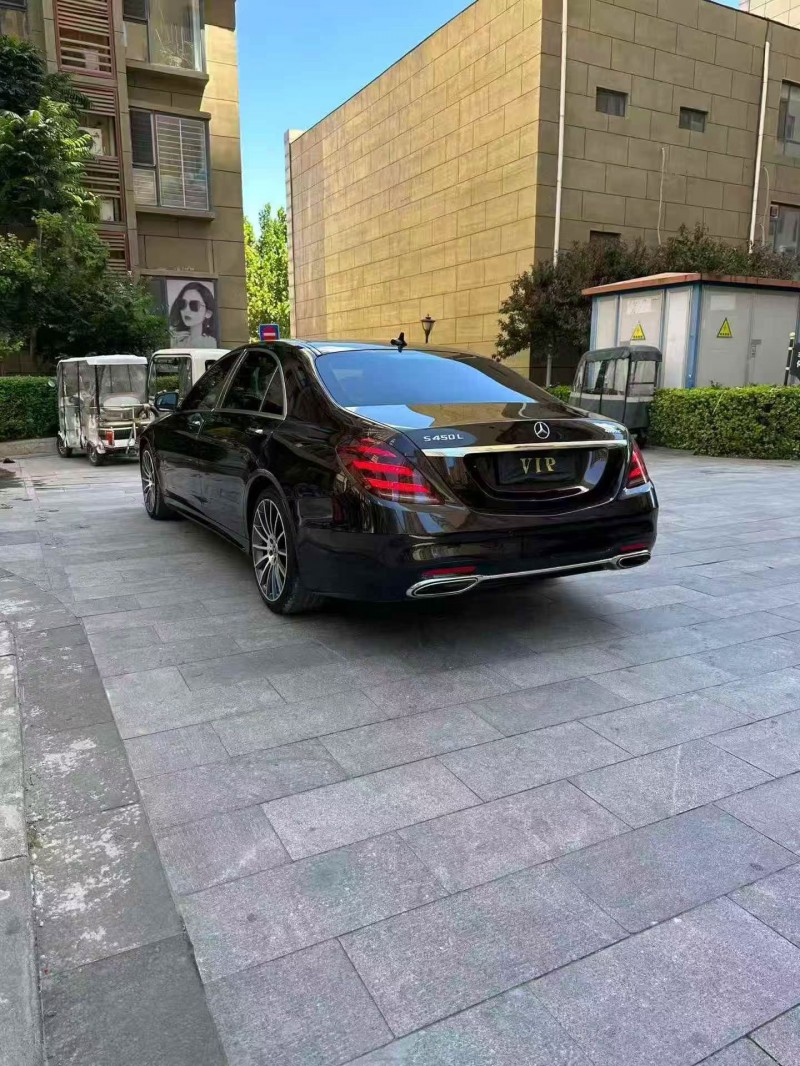 张家口17年奔驰S8