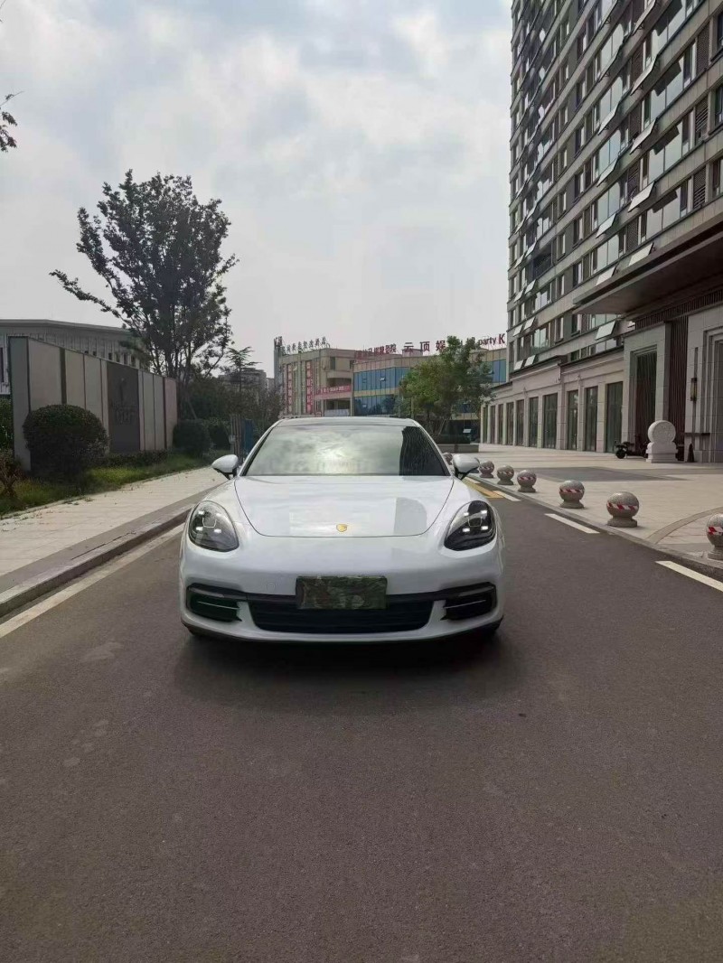 东营18年保时捷帕拉梅拉1