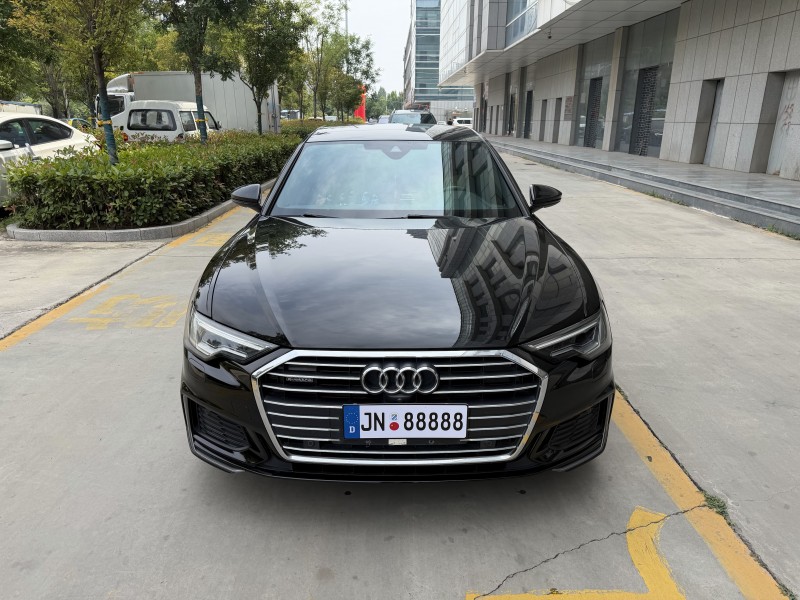 济宁22年奥迪A6L1