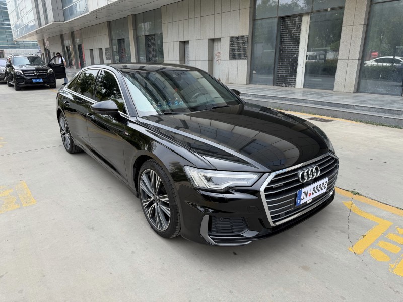 济宁22年奥迪A6L2