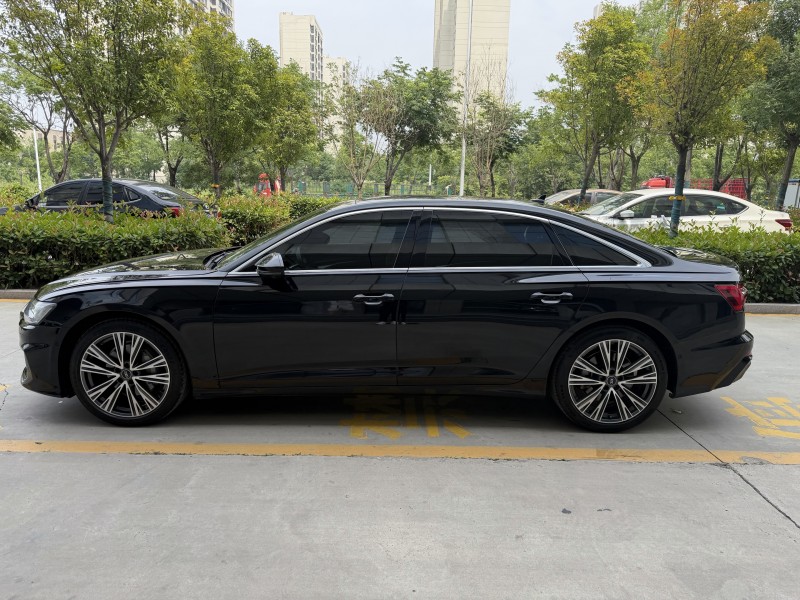 济宁22年奥迪A6L5