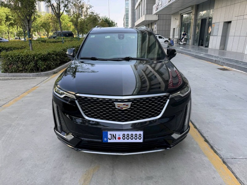 济宁21年凯迪拉克XT61