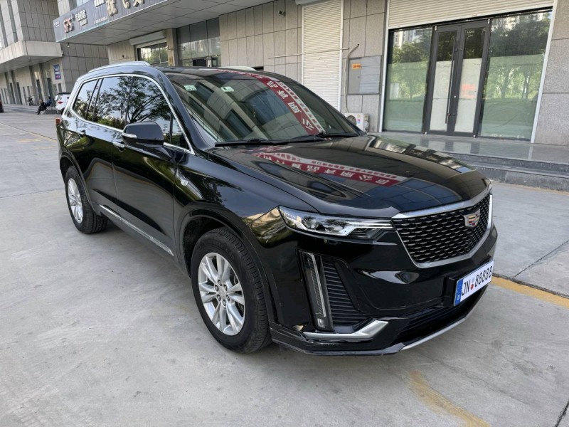济宁21年凯迪拉克XT62