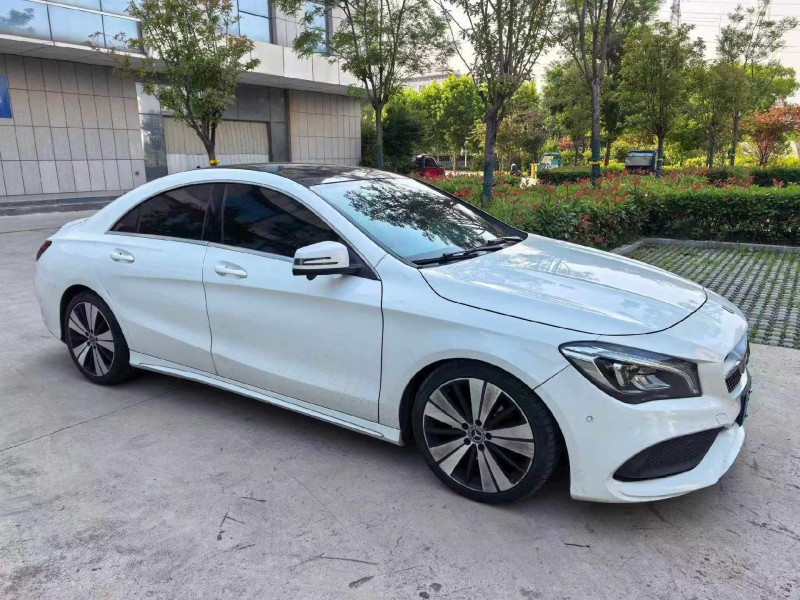 济宁18年奔驰CLA3