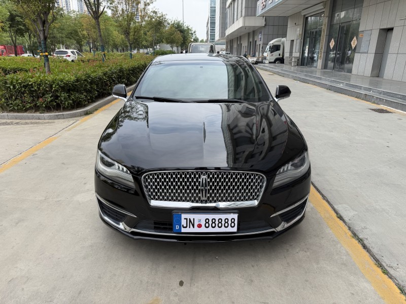 济宁18年林肯MKZ1