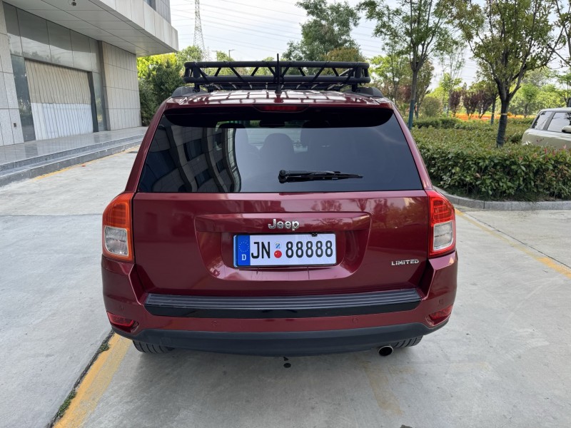 济宁13年Jeep指南者8