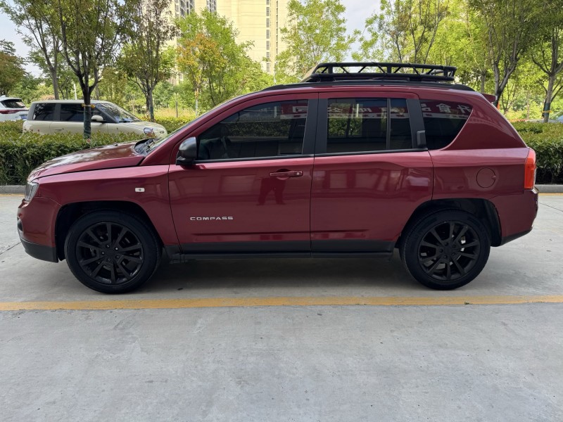 济宁13年Jeep指南者9