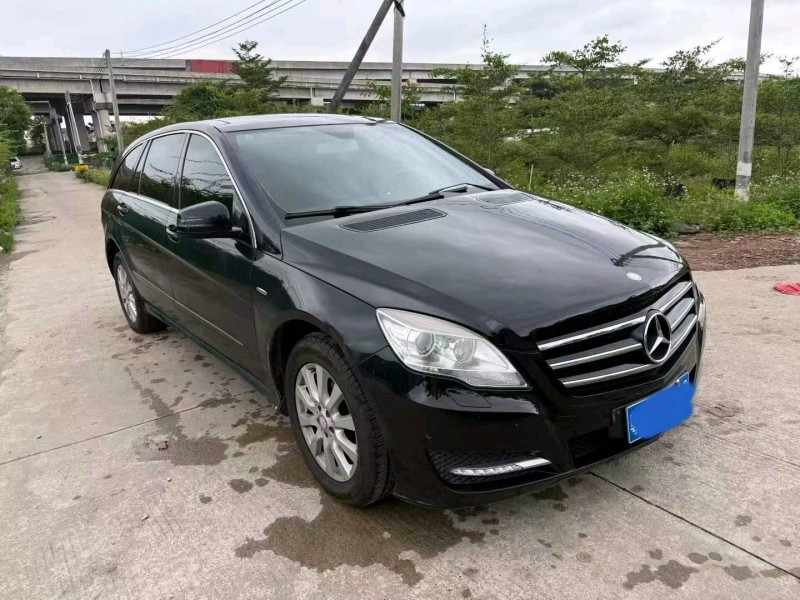 中山17年奔驰R2