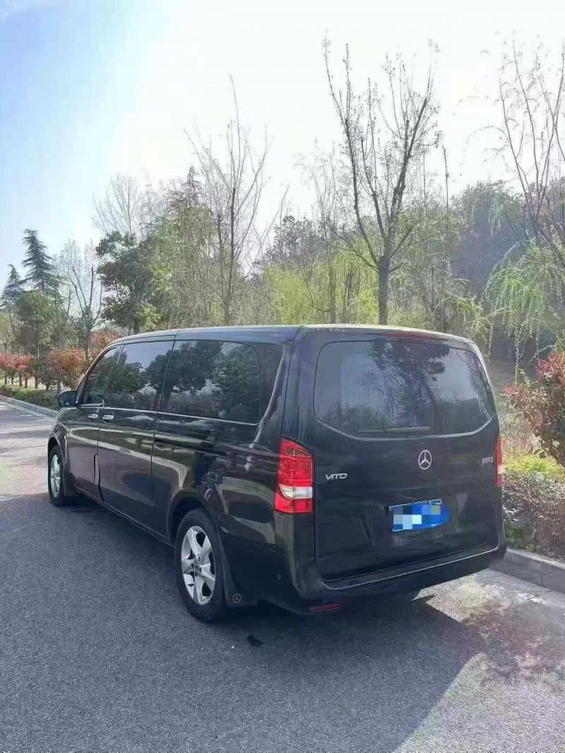 南京20年奔驰威霆3
