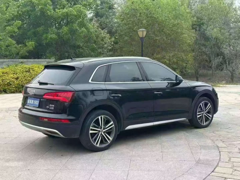 东营20年奥迪Q57