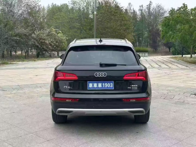 东营20年奥迪Q59
