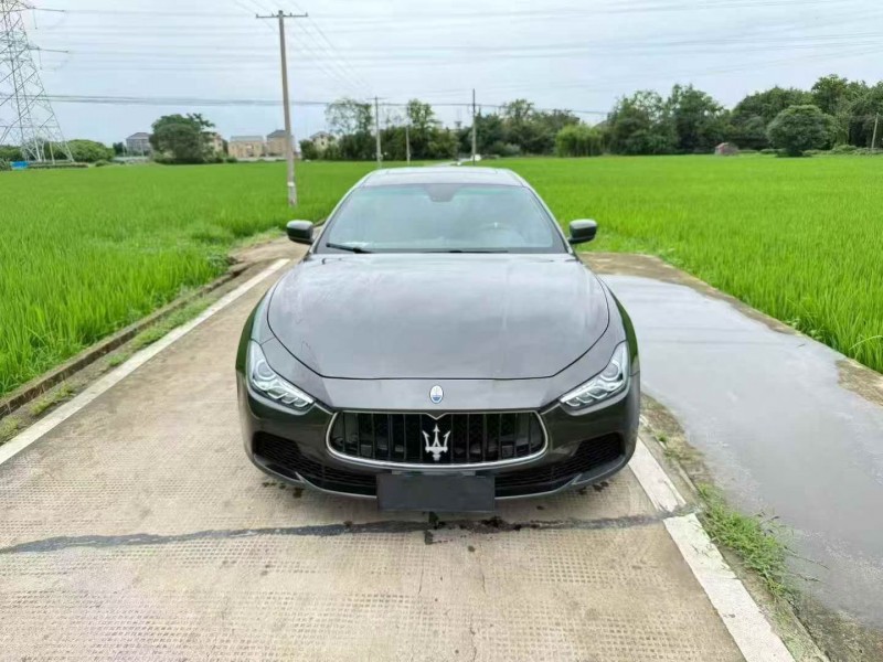 嘉兴15年玛莎拉蒂Ghibli1