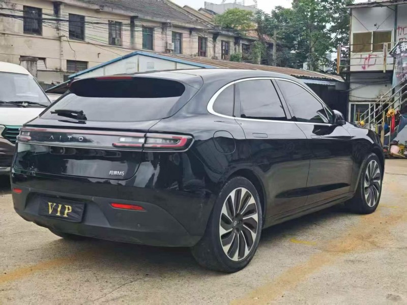岳阳22年华为智选问界5