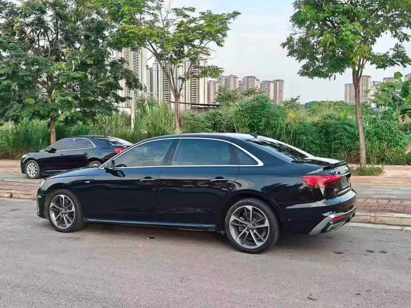 南宁21年奥迪A4L8