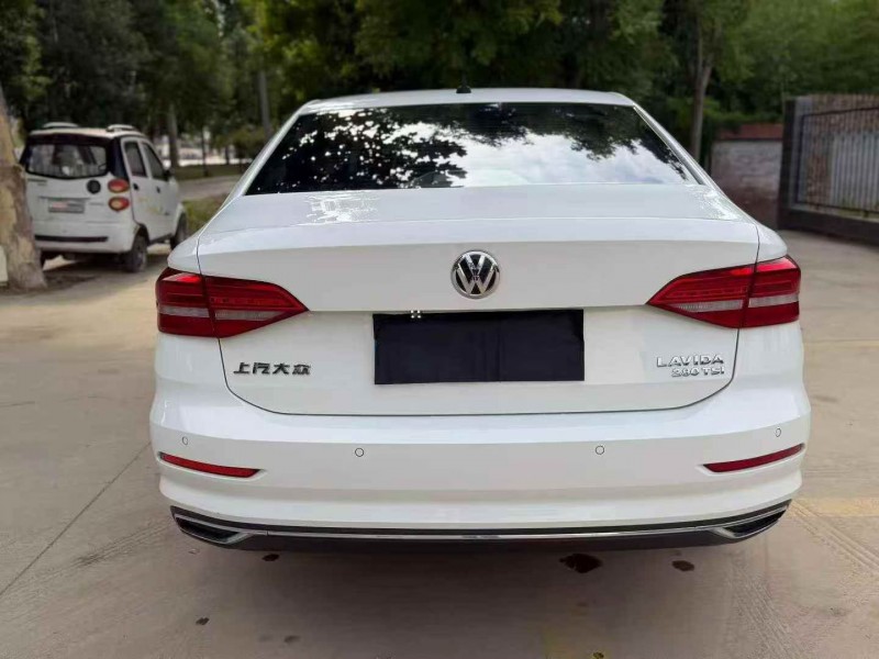 淄博18年大众朗逸9