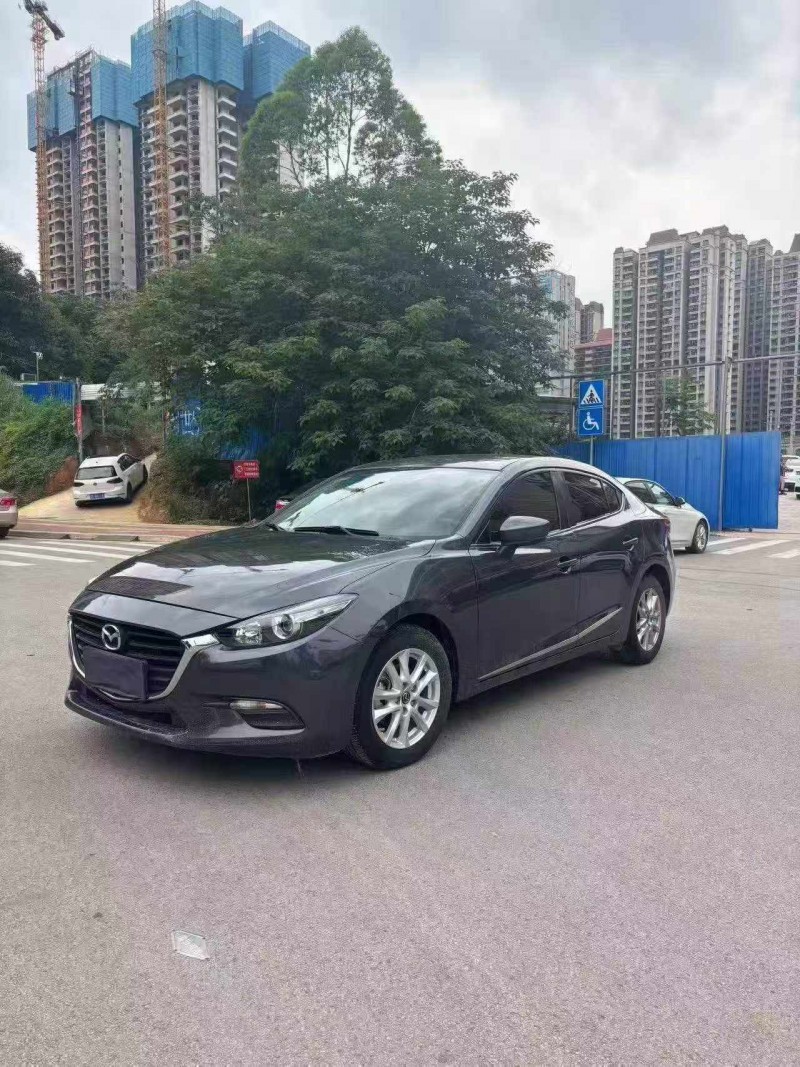 南宁19年马自达昂克赛拉2