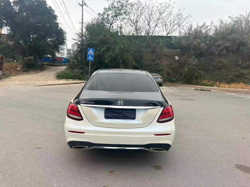 南宁18年奔驰E9